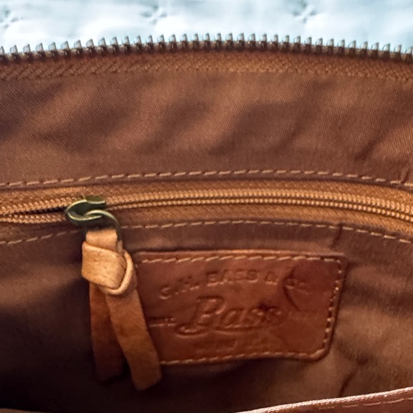 G.H. Bass & Co. Tan Leather Crossbody Bag - Picture 6 of 10